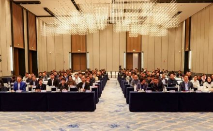 8868体育当选中橡协橡胶机械模具分会理事长单位